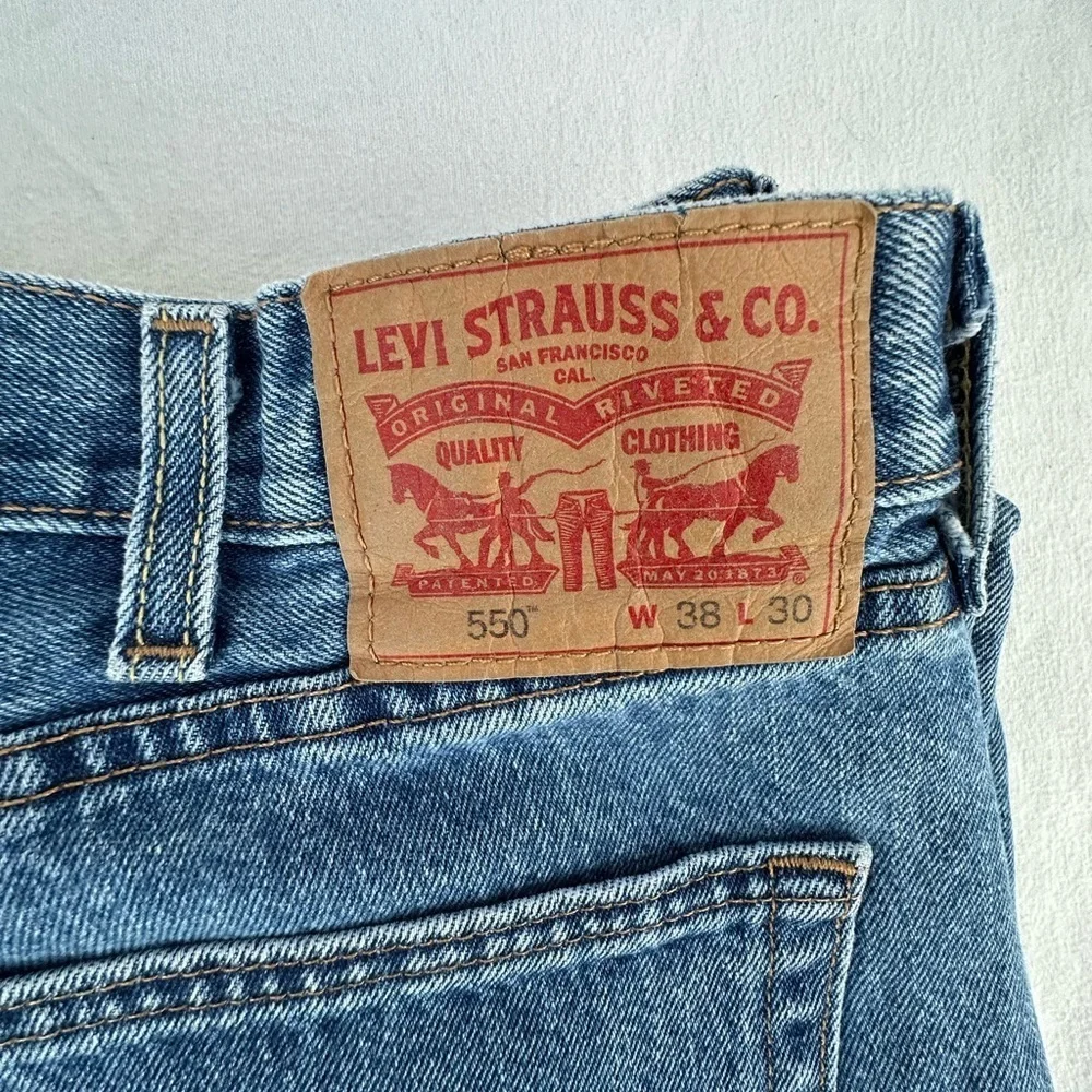 Levi's 550 Blue Relaxed Fit Jeans Classic Denim Style# A1